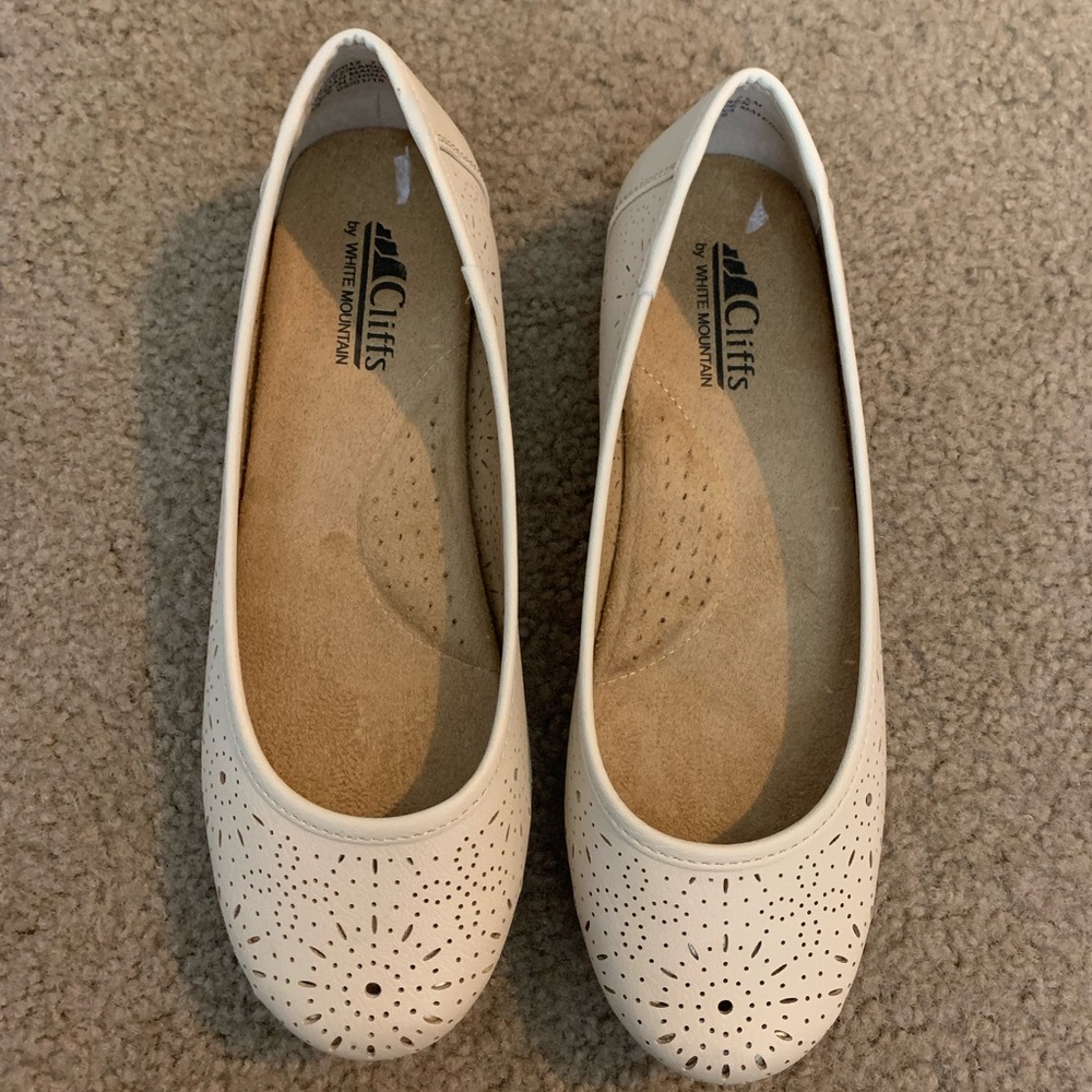 Comfortable Tan Flats